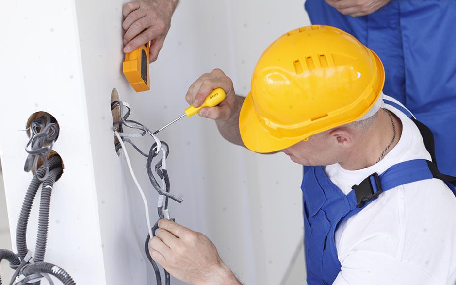 recherche électricien Saint-Denis